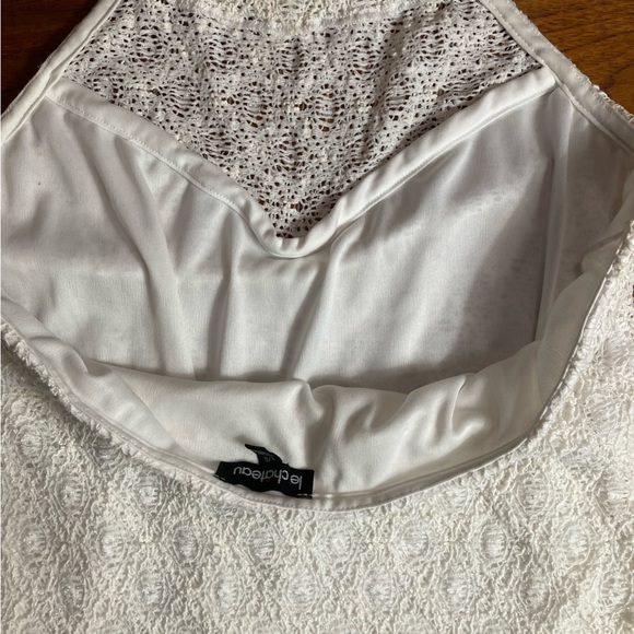 Le Chateau Crochet Halter-neck Tank Top (Stretchy Material) - Picture 9 of 11